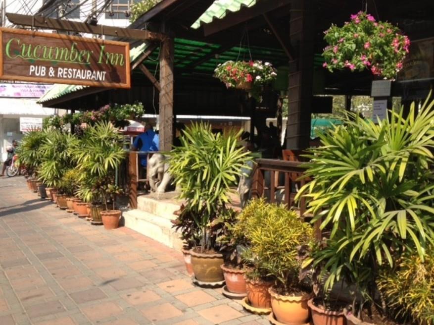 Cucumber Inn Suite Pattaya Luaran gambar