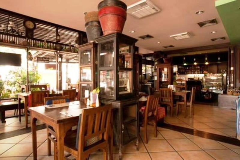 Cucumber Inn Suite Pattaya Luaran gambar